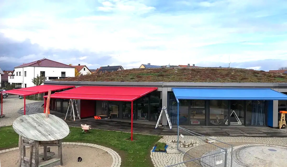 Sonnenschutz für Sulztaler Wichtelnest montiert